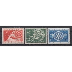 1954 - COB 952/4** - Scott...